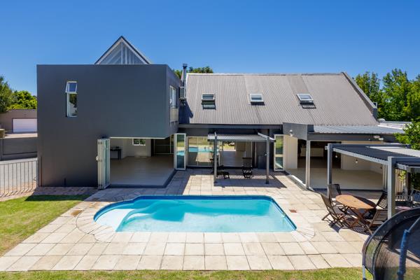 5 Bedroom House