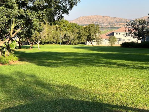 606 m² Land