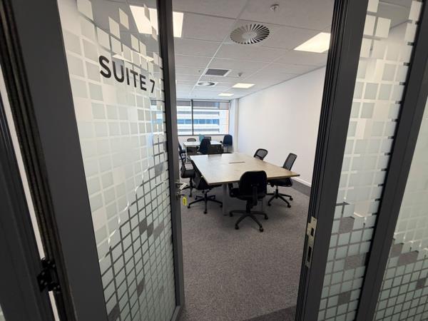1 056 m² Office Space