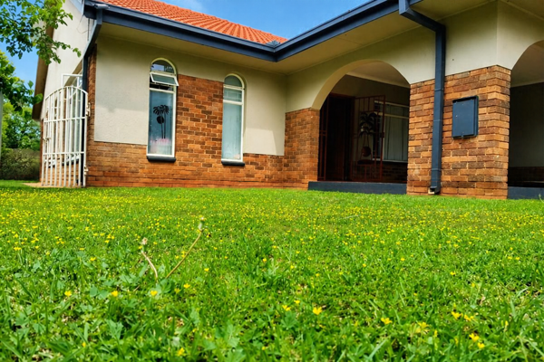 10 Bedroom House