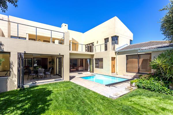 5 Bedroom House