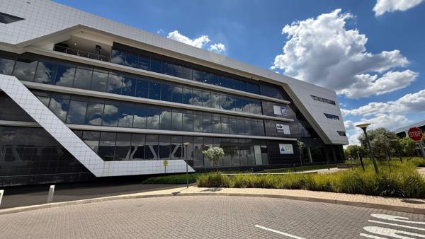306 m² Office Space