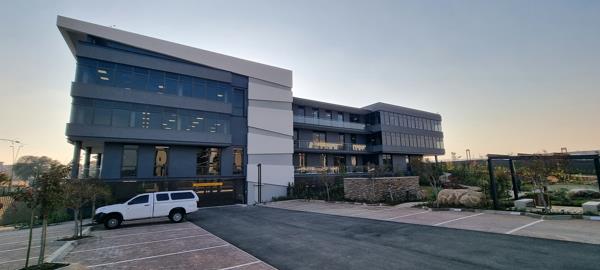 349 m² Commercial space