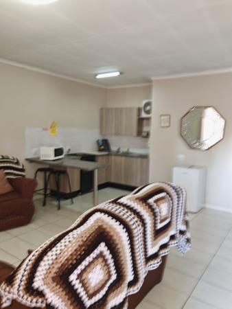 1 Bedroom Garden Cottage