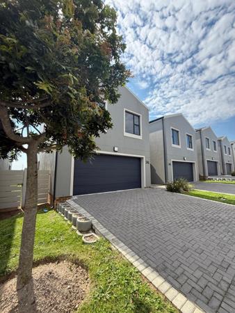 4 Bedroom Townhouse