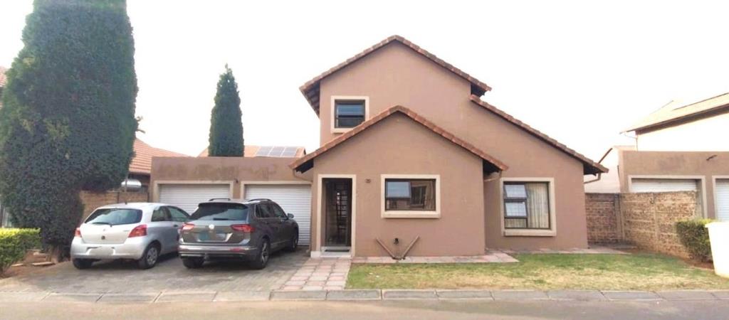 4 Bedroom Townhouse
