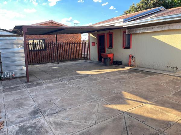 2 Bedroom House
