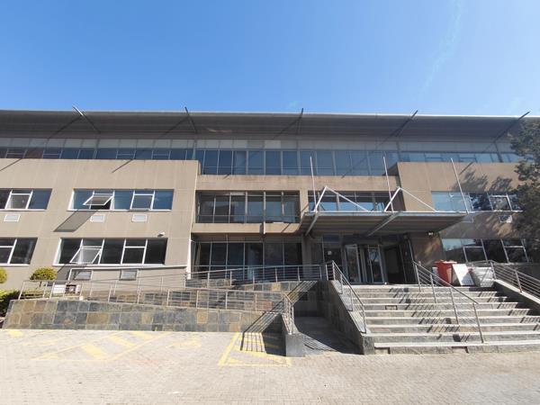 5 599 m² Commercial space