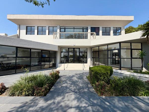 76.9 m² Commercial space
