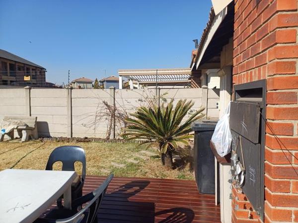 2 Bedroom House