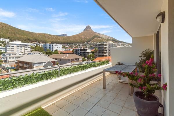 2 Bedroom Apartment for sale in Sea Point | T5647775 | Private Property