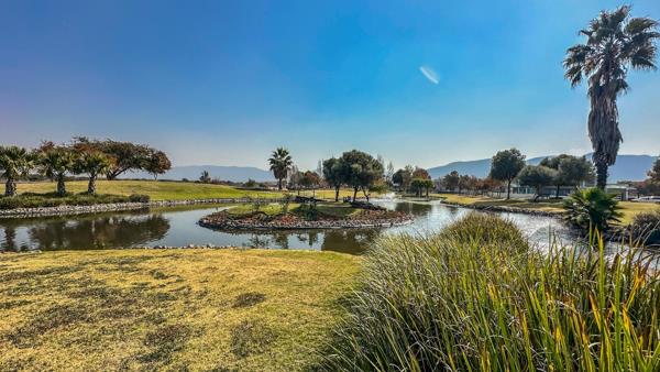 1 349 m² Land
