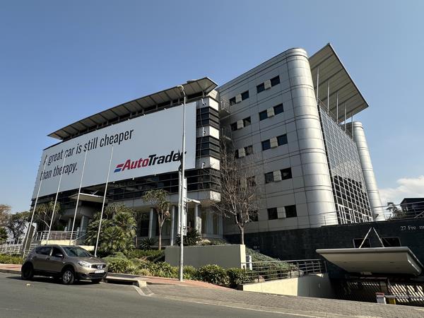 8 514 m² Commercial space