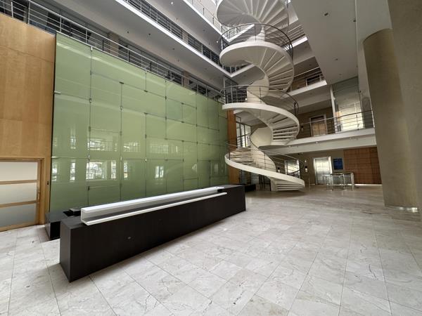 8 514 m² Commercial space