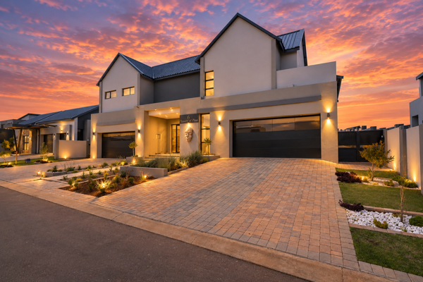 6 Bedroom House