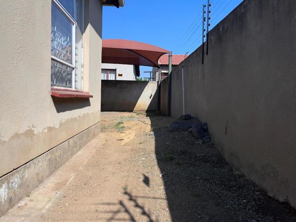 2 Bedroom House