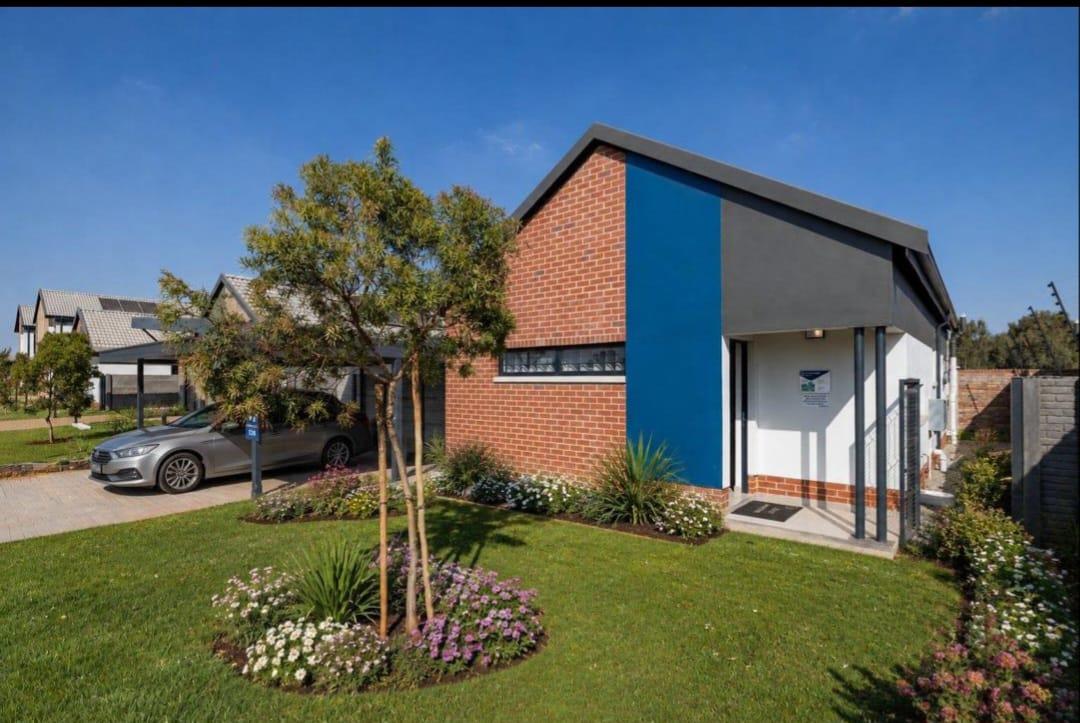 4 Bedroom Duplex for sale in Modderfontein | T5647983 | Private Property