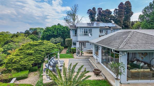 6 Bedroom House