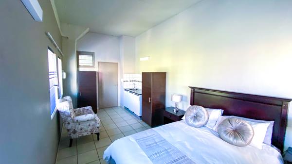 Studio Apartment