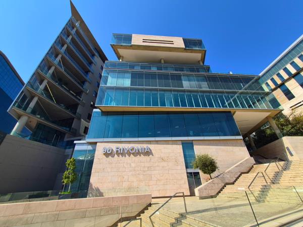892 m² Commercial space