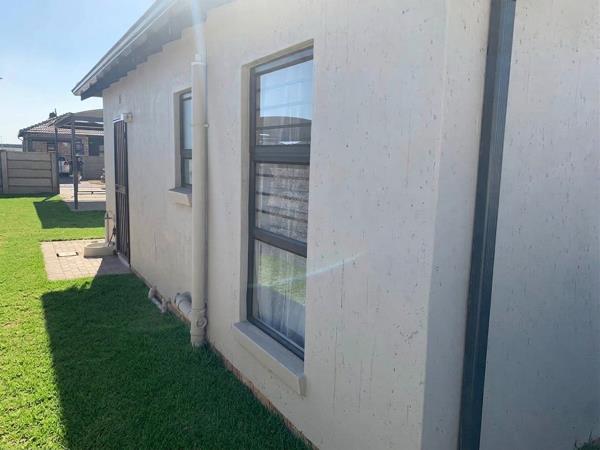 2 Bedroom House
