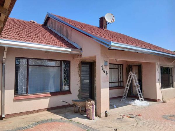 2 Bedroom House