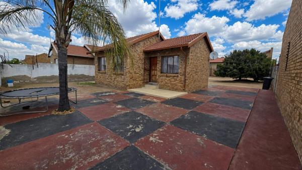 1 Bedroom House