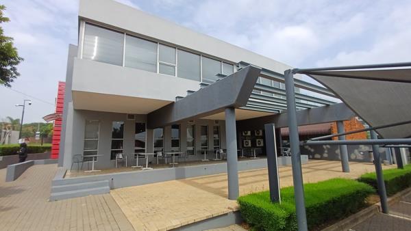 870 m² Commercial space
