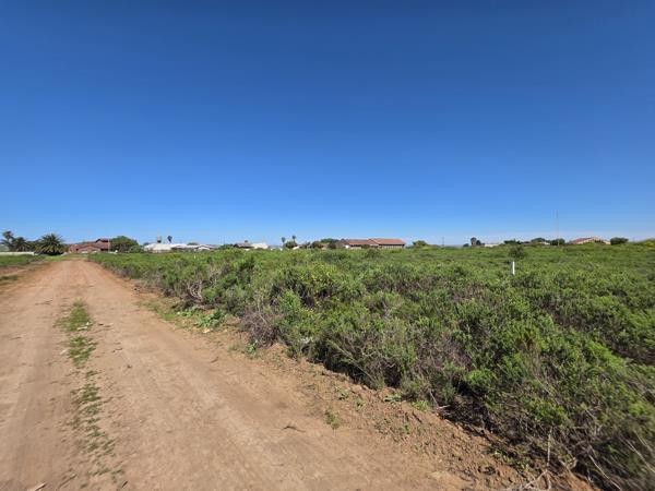 740 m² Land