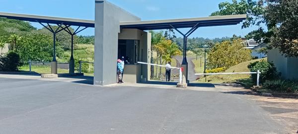 720 m² Land