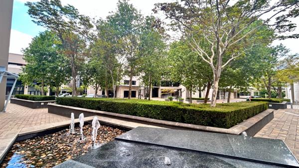 1 181 m² Office Space