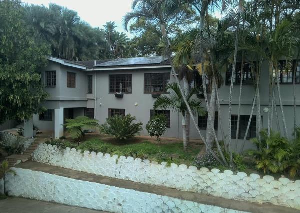 6 Bedroom House