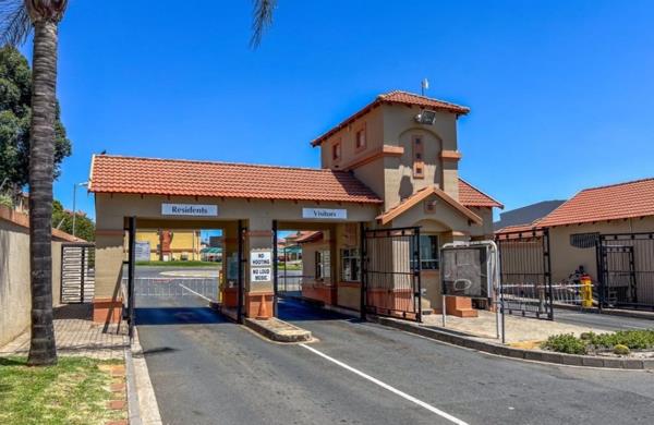 1 Bedroom Townhouse