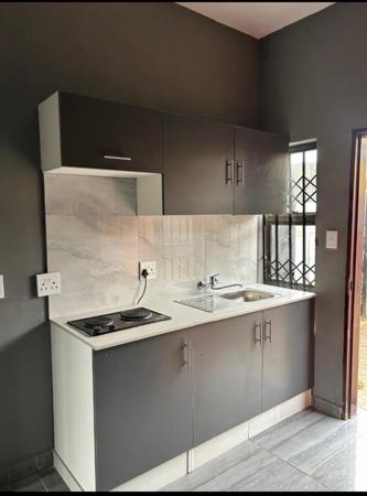 1 Bedroom Garden Cottage