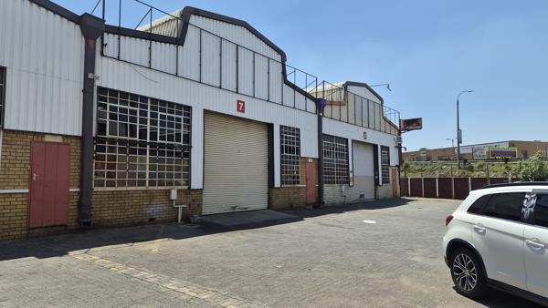 558 m² Industrial space