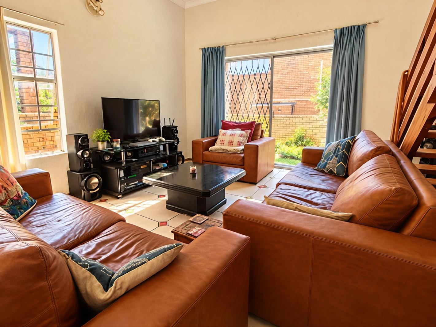 3 Bedroom Townhouse in Willowbrook