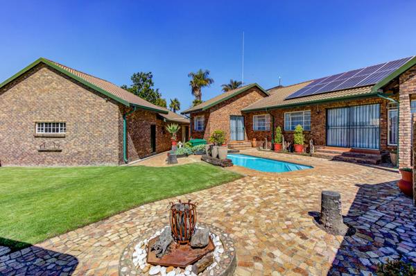 5 Bedroom House