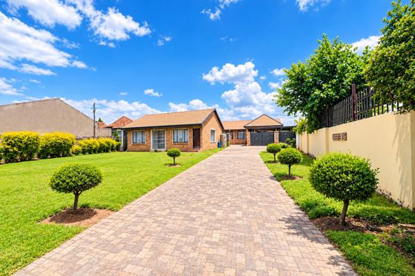 6 Bedroom House