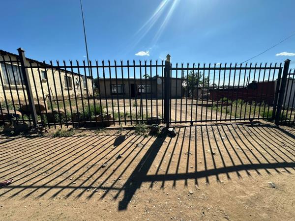 2 Bedroom House