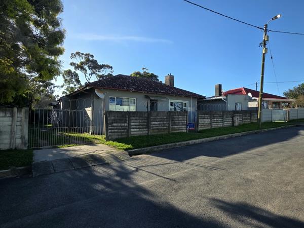 7 Bedroom House