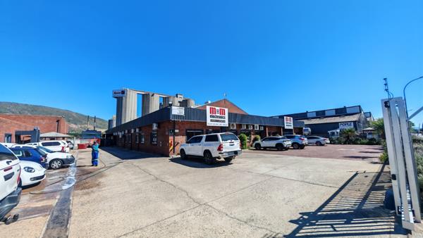 600 m² Office Space