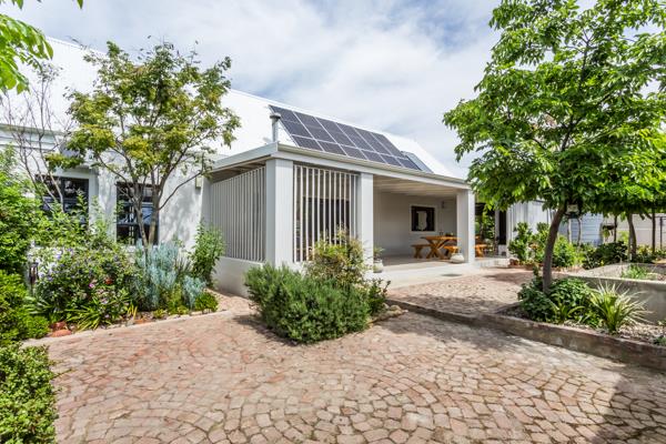 2 Bedroom House