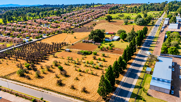 7 ha Land