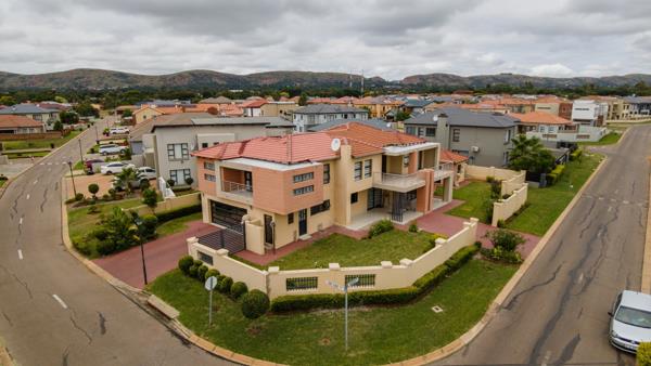 5 Bedroom House
