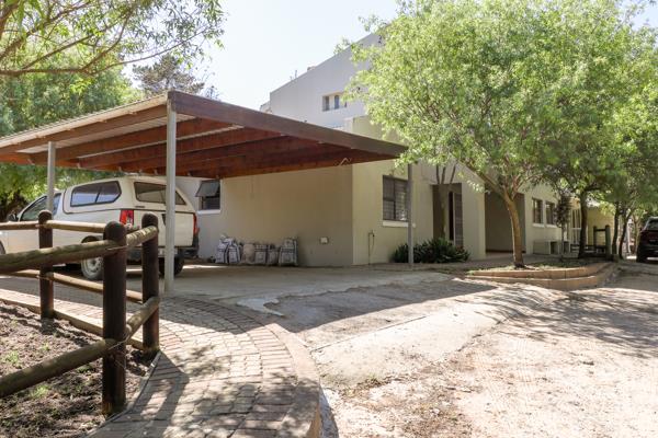 1.1 ha Smallholding