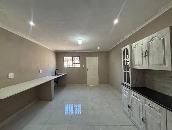 2 Bedroom Flat