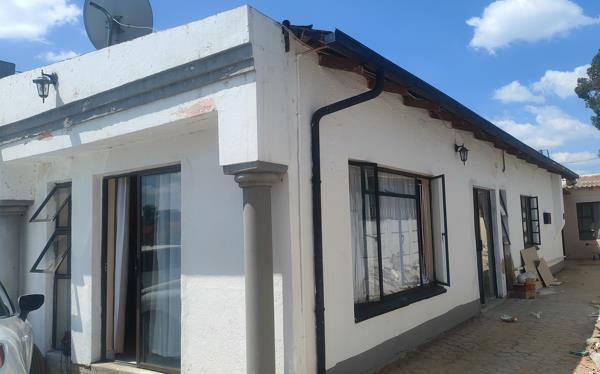 12 Bedroom House