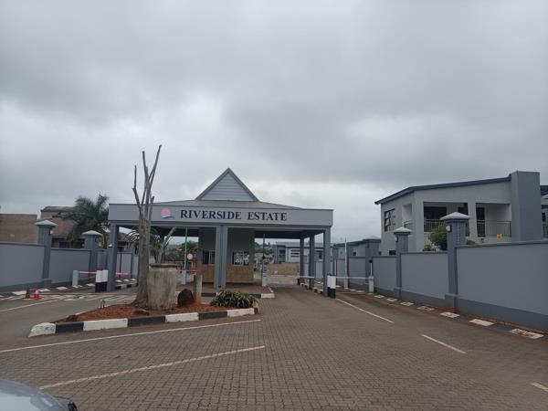 844 m² Land