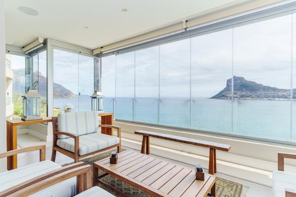 3 Bedroom Apartment in Hout Bay Central