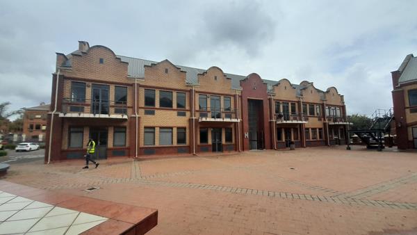 43 m² Commercial space